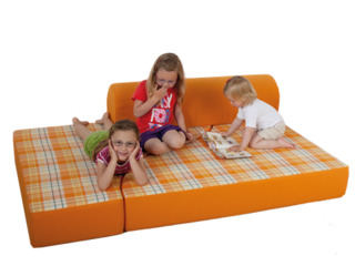 Bett-Sofa mit Rückenrolle