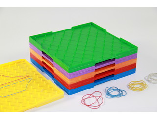 Geometriebretter groß doppelseitig in 6 Farben
