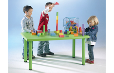 Kunststoffmöbel für innen und außen