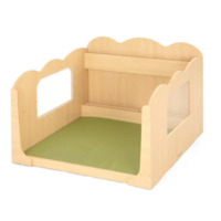 Lese- und Kuschelecke mit Bücherregal