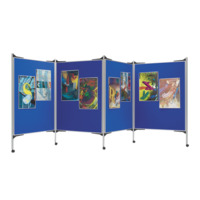 Mobile Stellwand bestehend aus 3 und 4 Tafelflächen auf Rollen