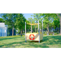 Mobiler Matschtisch mit Schrägdach