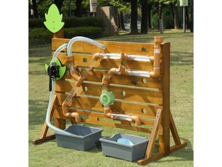 Outdoor-Wasserwand mit Pumpe