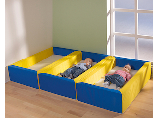 Stapelbare Kinderbettchen "Modell Minis"