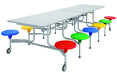 Tisch-Sitz-Kombinationen